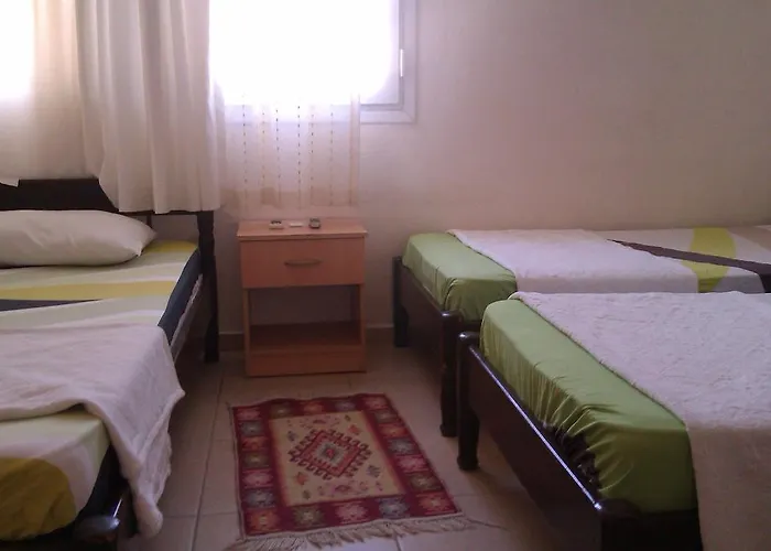 Pinara & * フェティエ