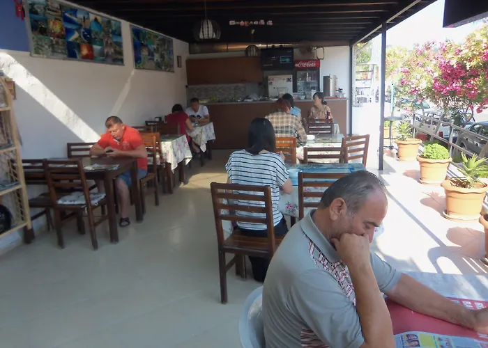 Pinara & ホステル *